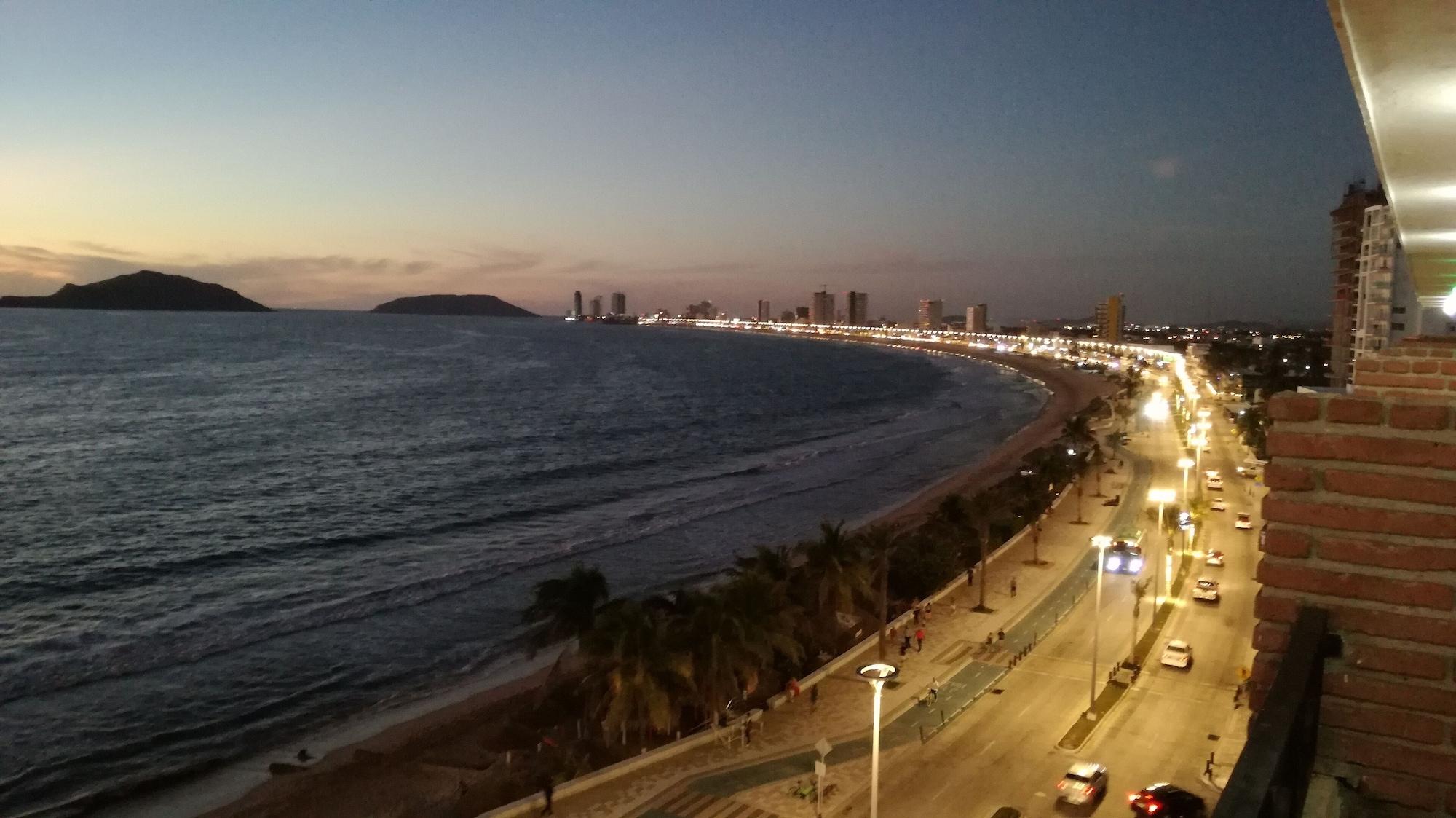 Hacienda Mazatlan Sea View Hotel Bagian luar foto